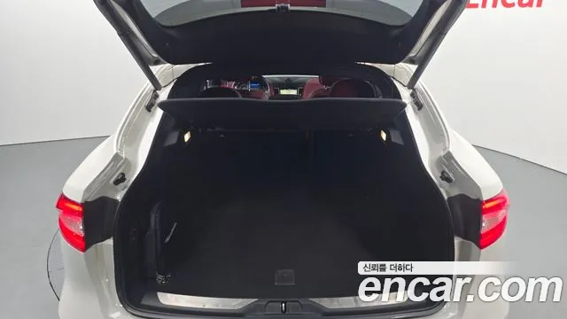 Maserati Levante 2020 thumb 8