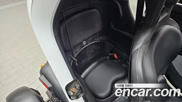 Renault Twizy 2020 thumb 6