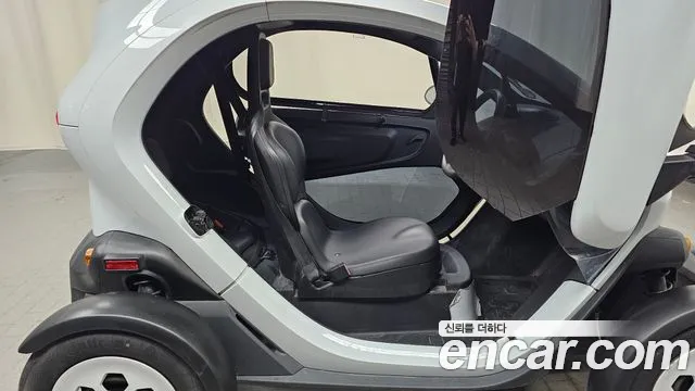 Renault Twizy 2020 thumb 9