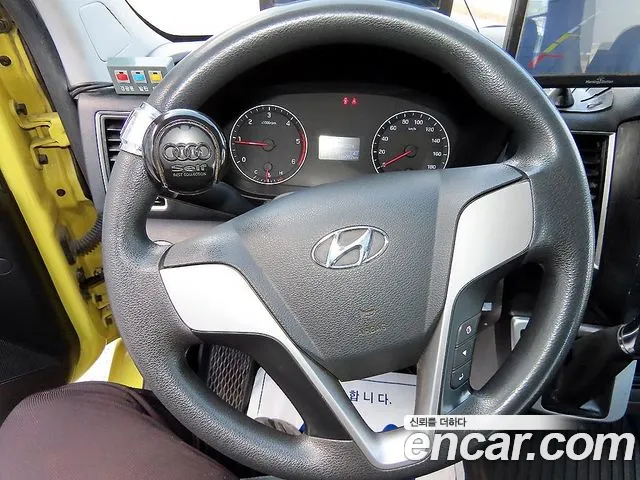 Hyundai Staria 2019 thumb 10