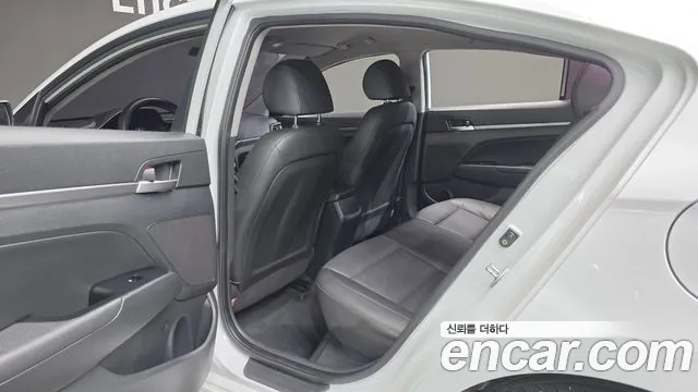 Hyundai Avante 2019 thumb 4