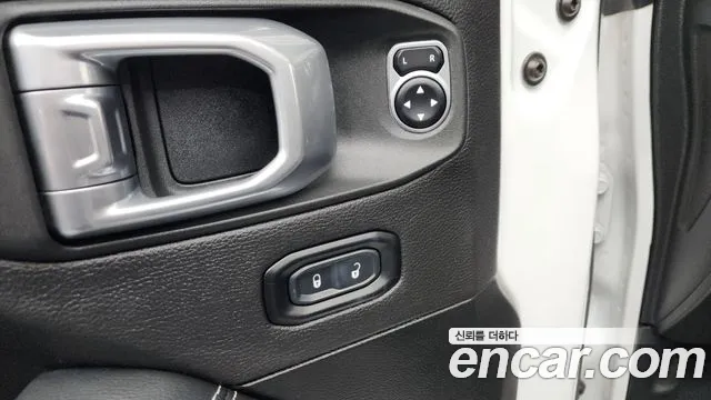 Jeep Wrangler 2020 thumb 4