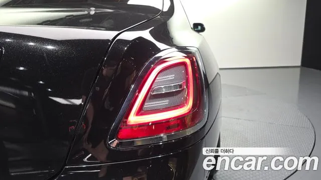 Rolls-Royce Ghost 2021 thumb 8