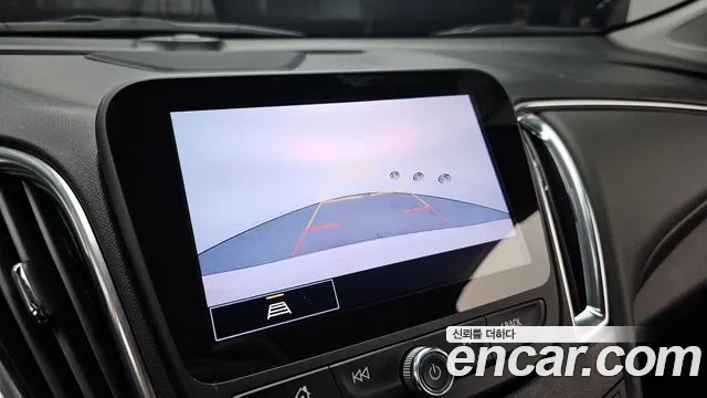 Chevrolet Malibu 2022 thumb 2