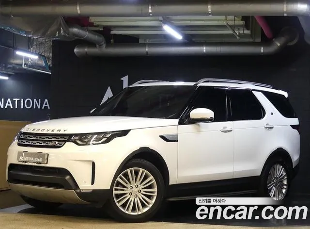 Land Rover Discovery 2017 thumb 3