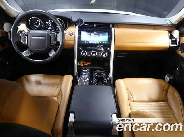 Land Rover Discovery 2017 thumb 7