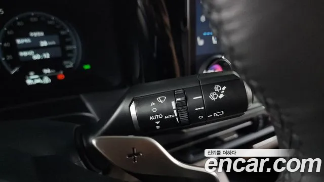 Lexus LM 2025 thumb 11