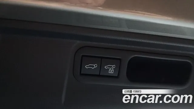 Lexus LM 2025 thumb 9