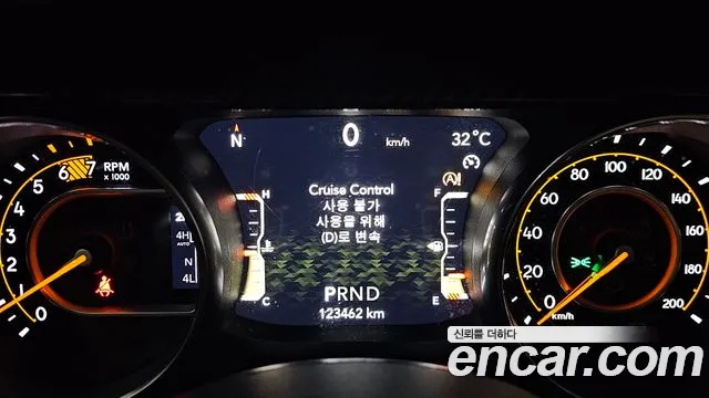 Jeep Wrangler 2020 thumb 2