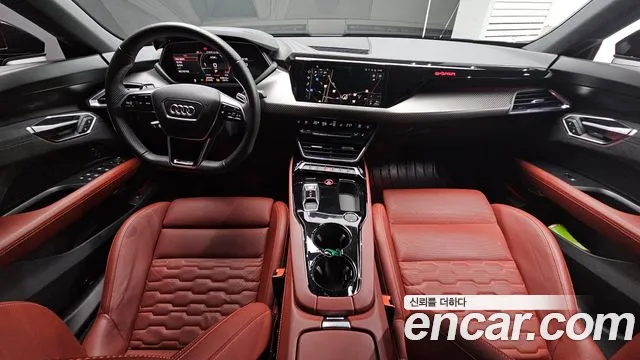 Audi e-tron GT 2022 thumb 6
