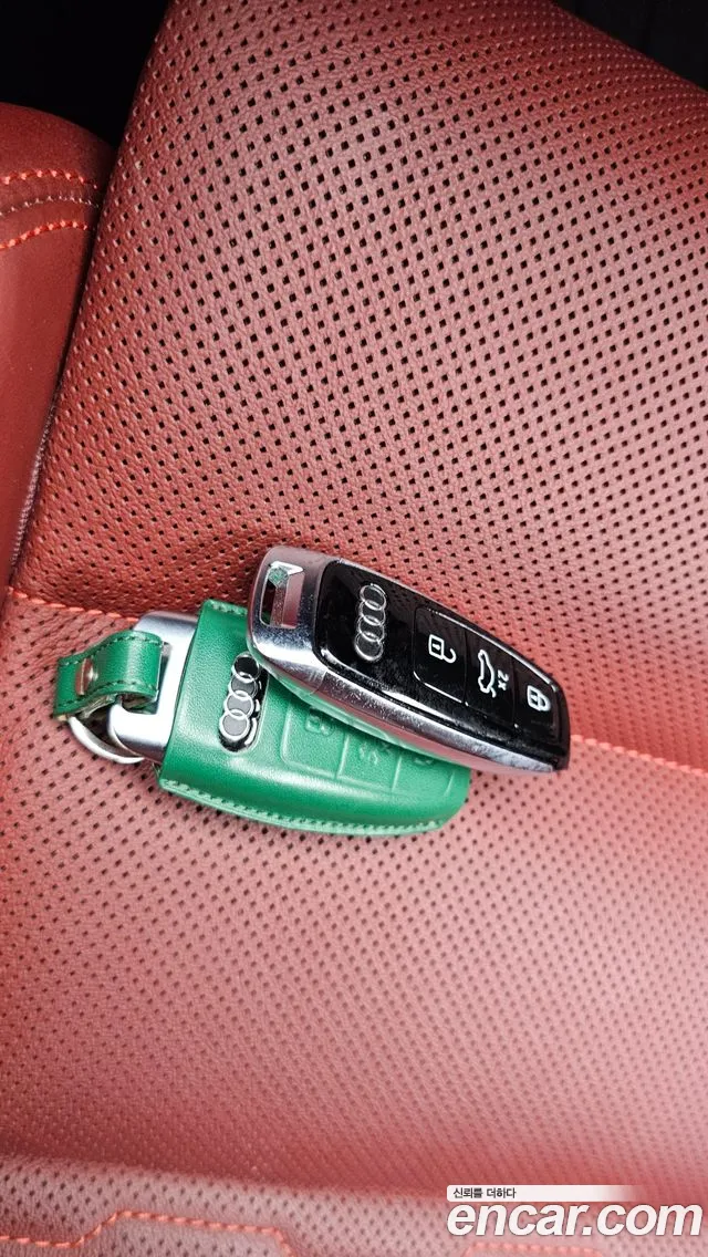 Audi e-tron GT 2022 thumb 10
