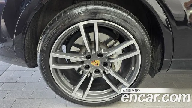 Porsche Cayenne 2020 thumb 5