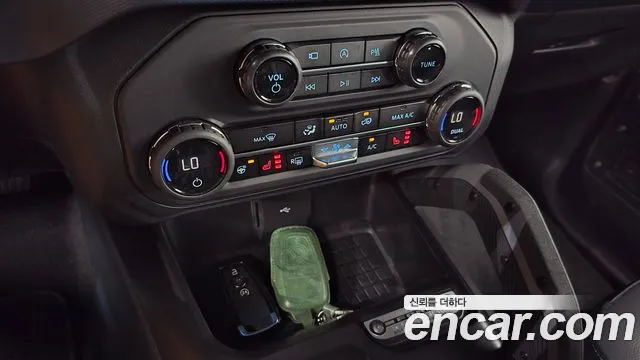 Ford Bronco 2024 thumb 2