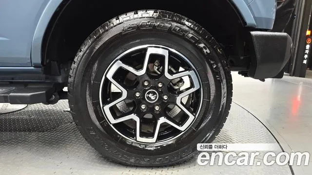 Ford Bronco 2024 thumb 7