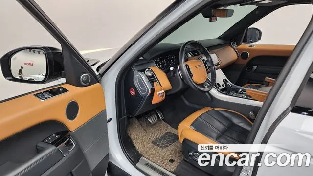 Land Rover Range Rover Sport 2019 thumb 8