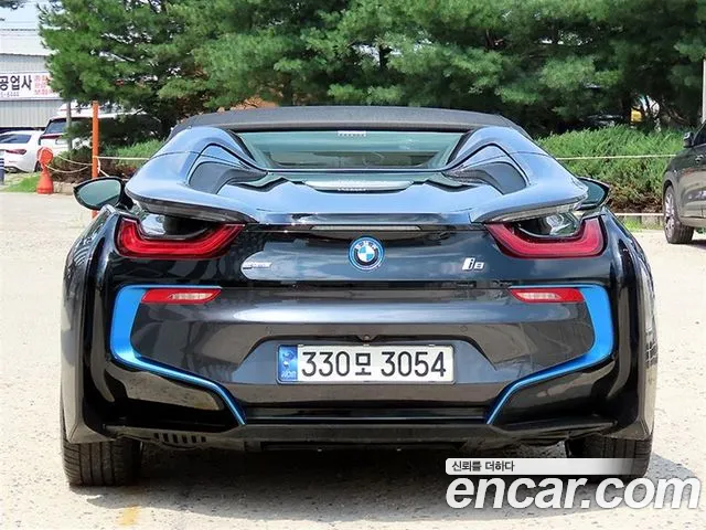 BMW i8 2019 thumb 9