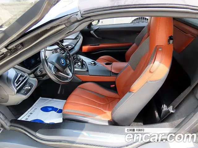 BMW i8 2019 thumb 7