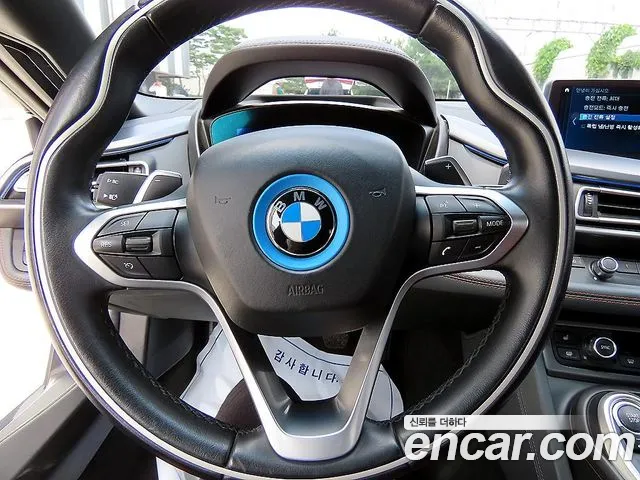BMW i8 2019 thumb 4