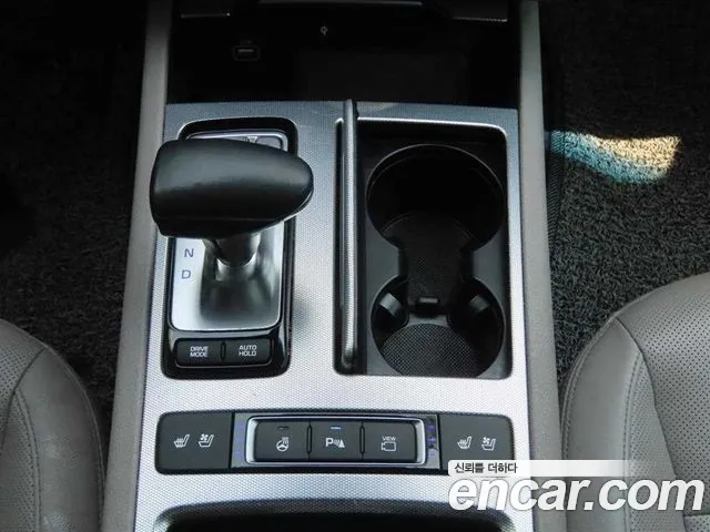 Genesis G80 2019 thumb 4