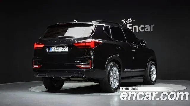 KG_Mobility_Ssangyong Rexton 2025 thumb 4