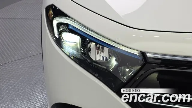 Mercedes-Benz EQA 2023 thumb 7