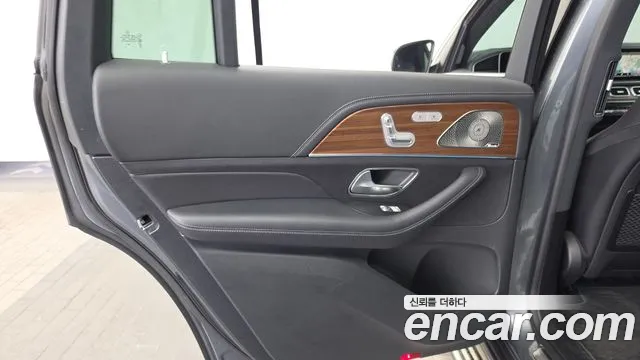 Mercedes-Benz GLS 2021 thumb 9