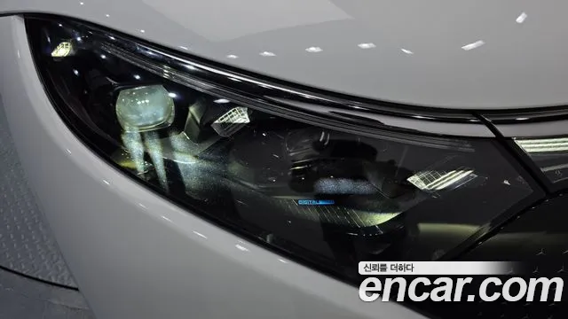 Mercedes-Benz EQS 2022 thumb 4