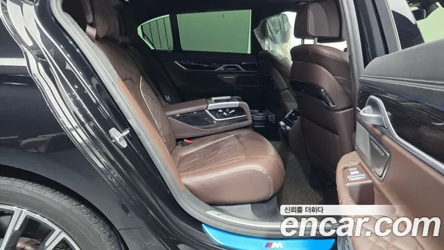 BMW 7 серии 2020 thumb 3