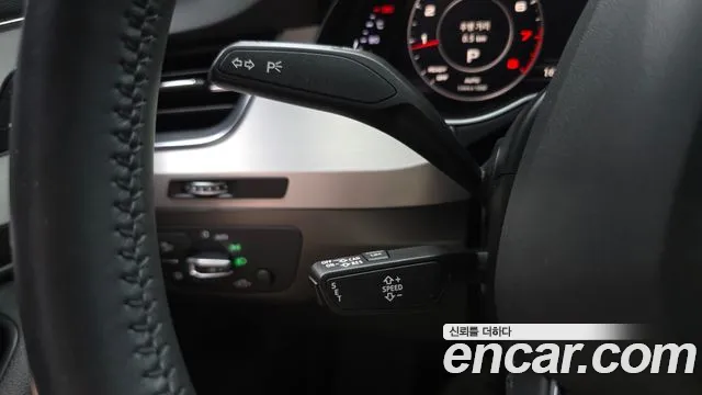 Audi Q7 2019 thumb 9