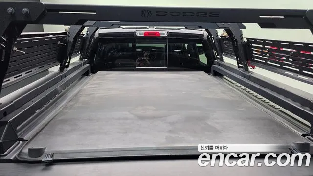 Dodge Ram Pick Up 2020 thumb 12