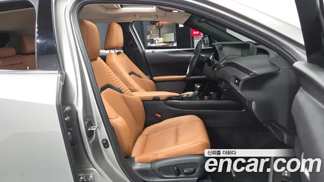 Lexus UX 2019 thumb 7