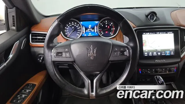 Maserati Ghibli 2019 thumb 10