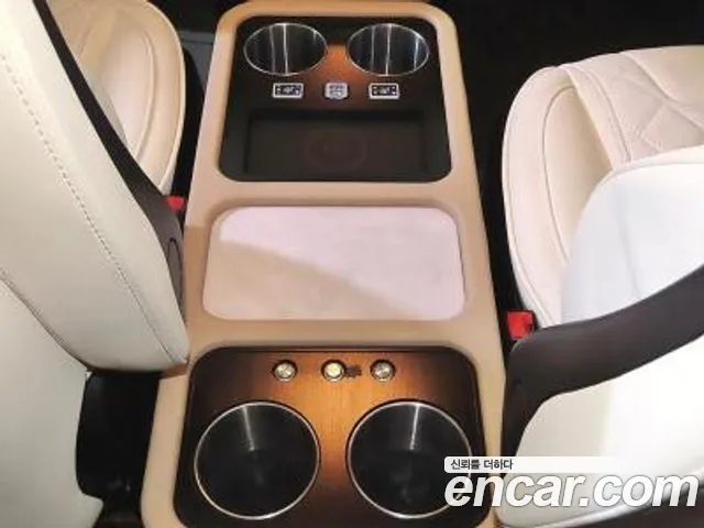 Mercedes-Benz V-Class 2020 thumb 3