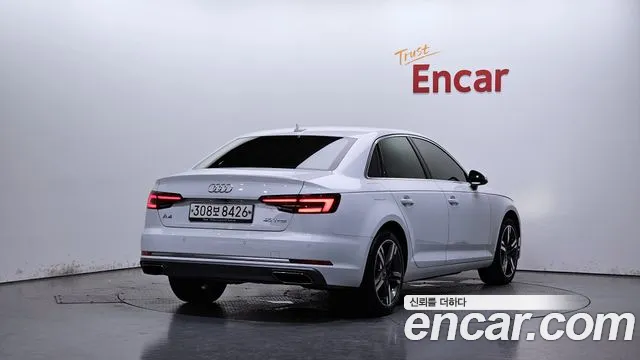 Audi A4 2019 thumb 3
