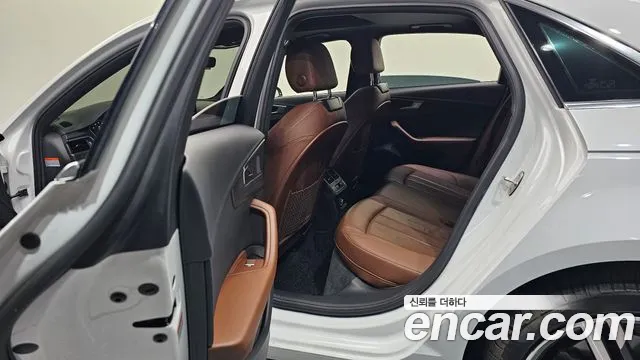 Audi A4 2019 thumb 6
