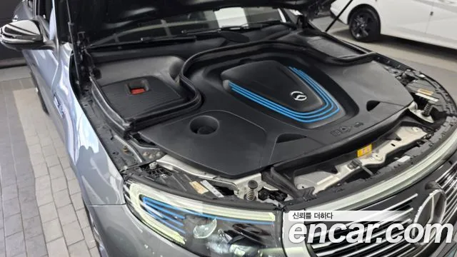 Mercedes-Benz EQC 2020 thumb 3