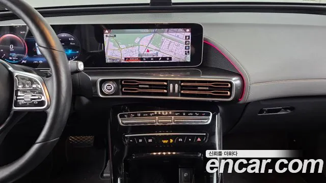 Mercedes-Benz EQC 2020 thumb 11