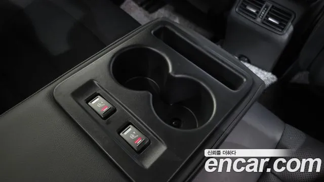 Renault Megane 2019 thumb 4