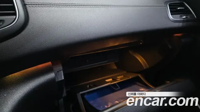Renault Megane 2019 thumb 7