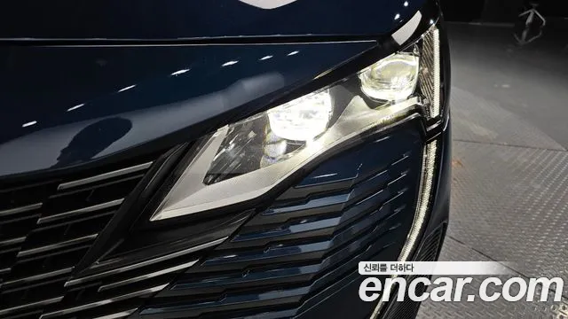 Peugeot 3008 2022 thumb 3