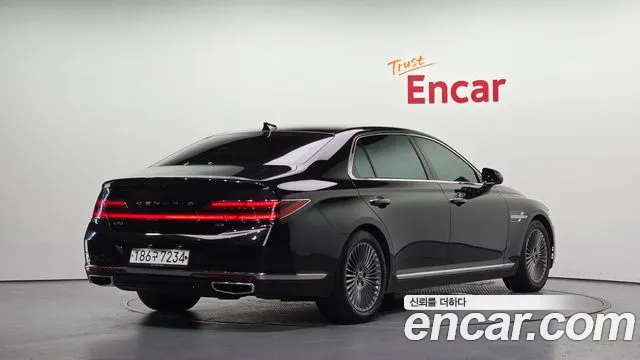 Genesis G90 2019 thumb 9