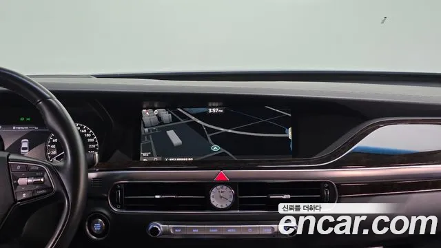 Genesis G90 2019 thumb 6