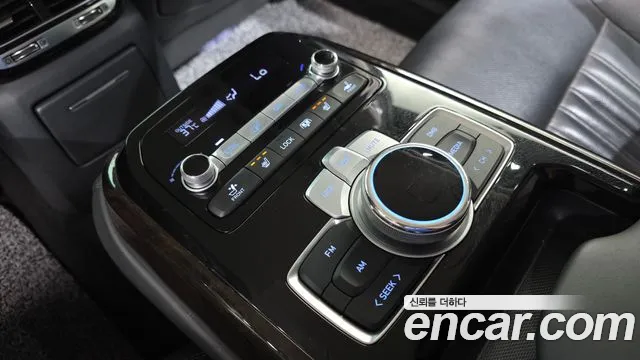 Genesis G90 2019 thumb 3