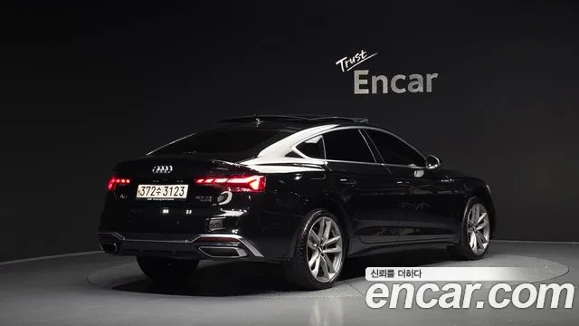 Audi A5 2020 thumb 3