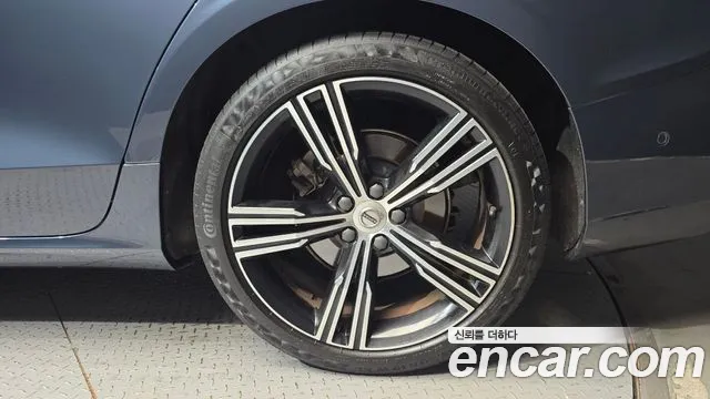 Volvo S60 2021 thumb 9
