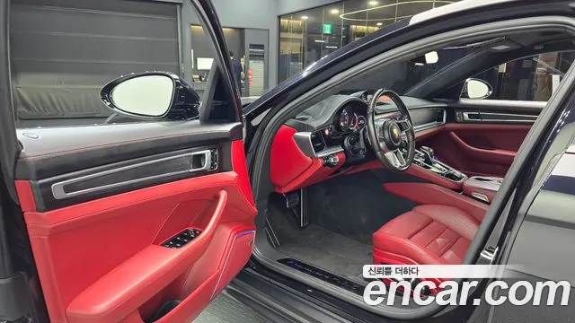Porsche Panamera 2019 thumb 5