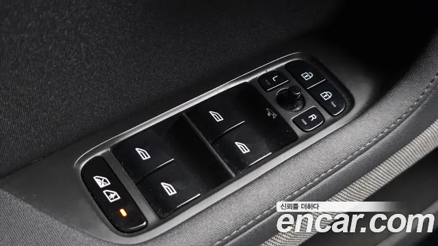Polestar 2 2022 thumb 2