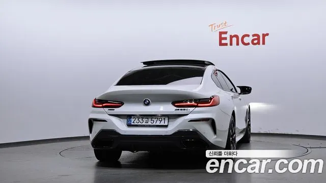 BMW 8 серии 2025 thumb 3