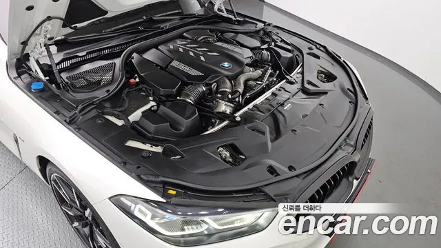 BMW 8 серии 2025 thumb 4
