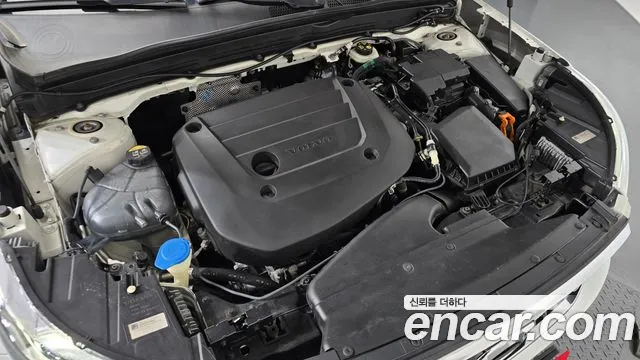 Volvo XC40 2021 thumb 11